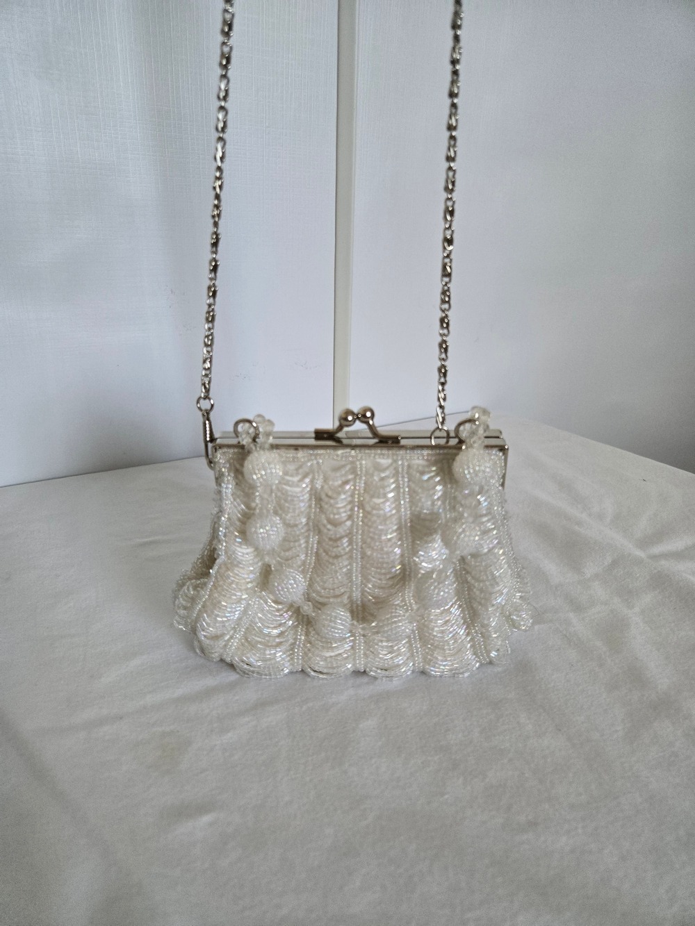 CLUTCH CROSSBODY BAG WHITE BEADED IRIDESCENT BRIDAL WEDDING FORMAL EVENING - Picture 3 of 15